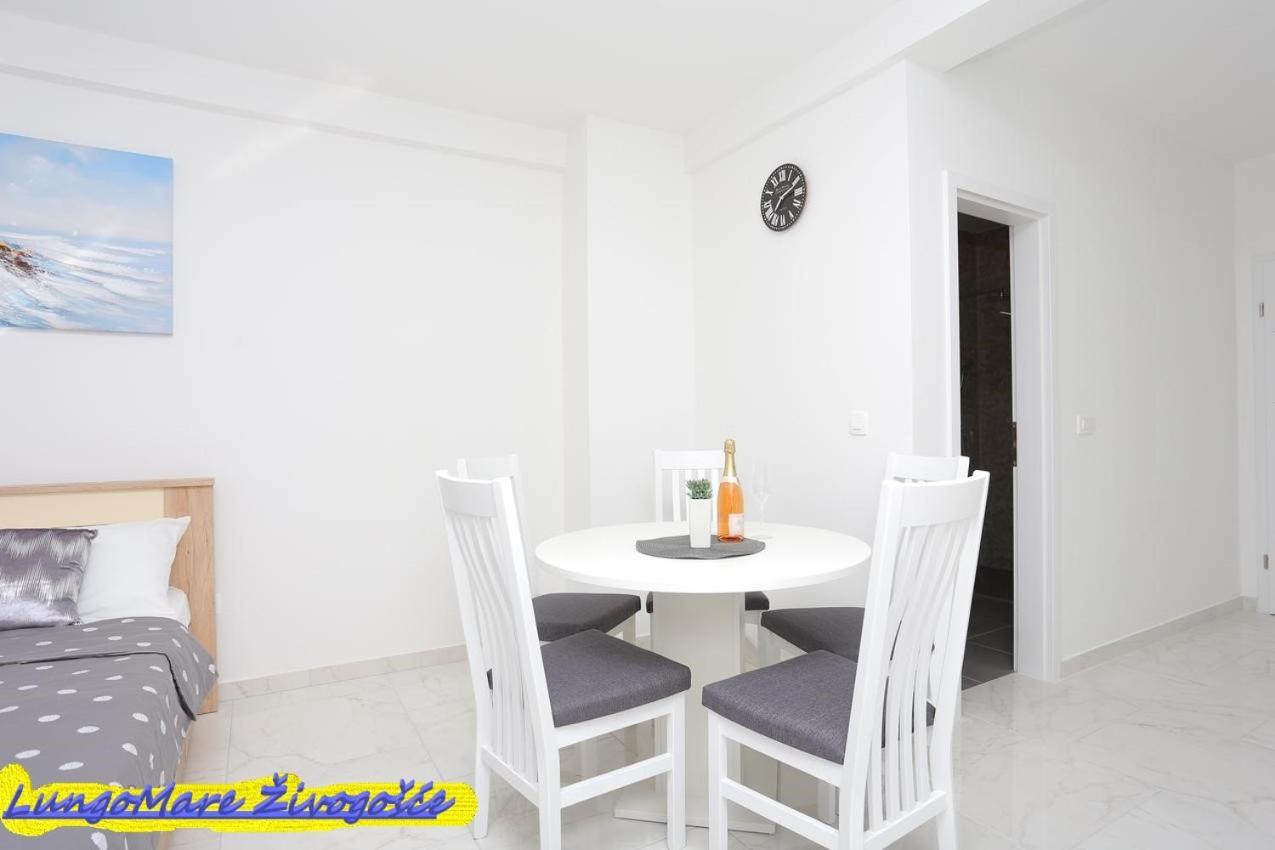 Apartmants Villa Lungo Mare Živogošće Exterior foto