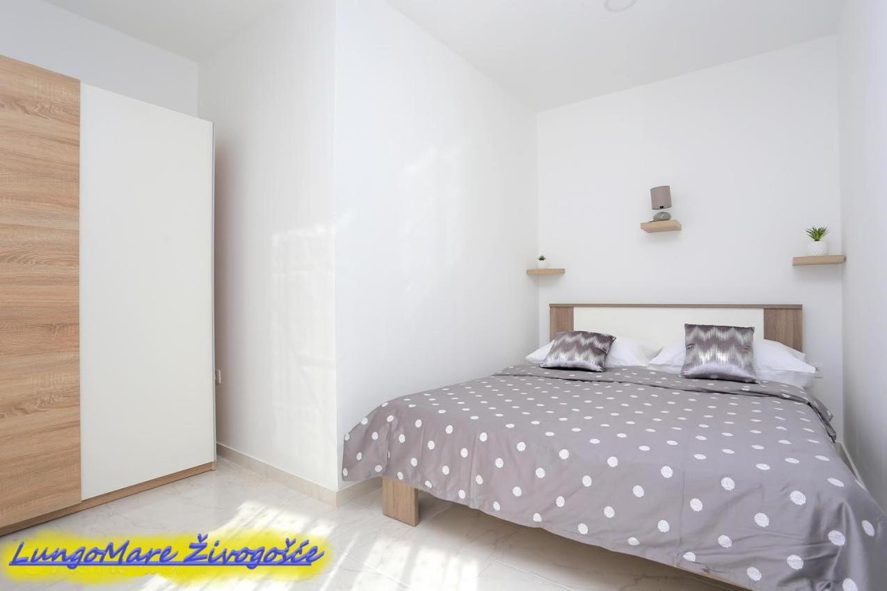 Apartmants Villa Lungo Mare Živogošće Exterior foto