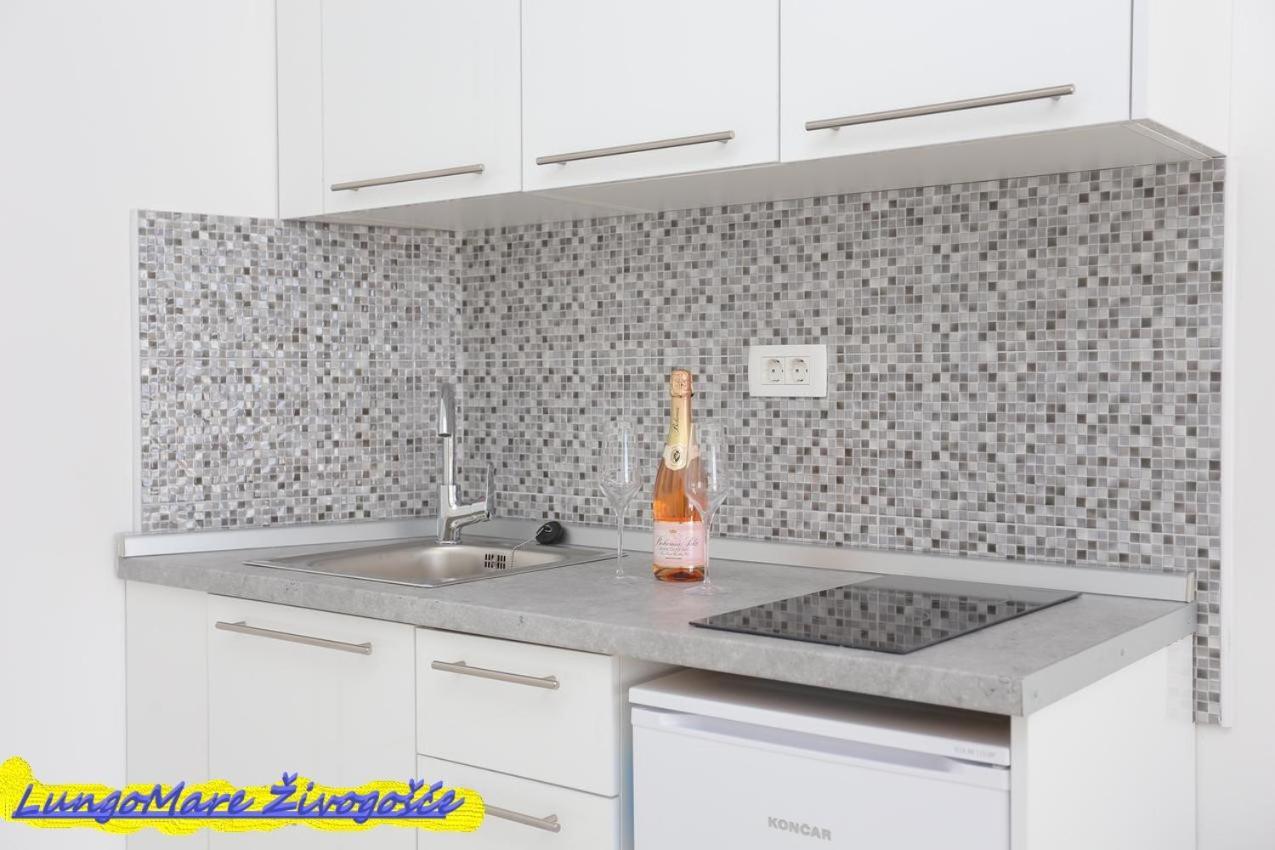 Apartmants Villa Lungo Mare Živogošće Exterior foto