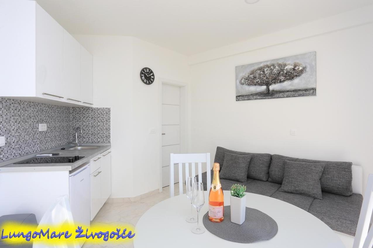 Apartmants Villa Lungo Mare Živogošće Exterior foto